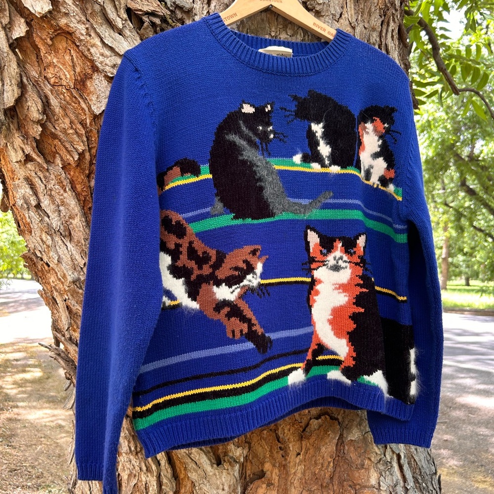 Vintage 91’ Cats Knitted Pull Over Sweater Cropped Style Size Small